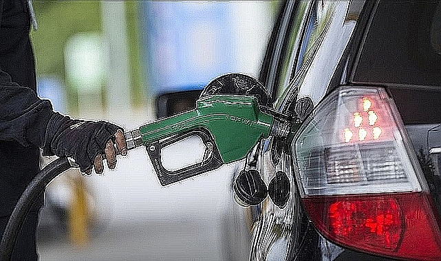 Akaryakıtta tabela değişti: motorine zam geldi