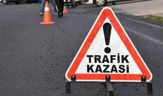 Karaman'da ambulansla otomobil çarpıştı: 5 yaralı
