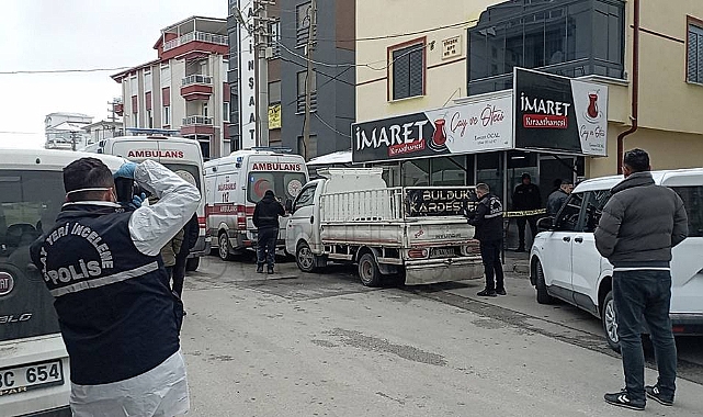 Karaman'da kahvehanede kriz geçiren genç hayatını kaybetti