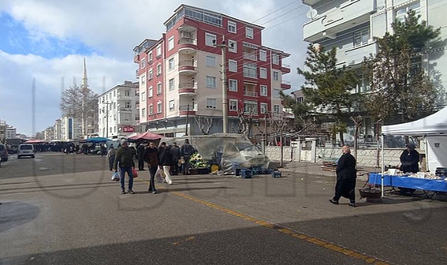 Karaman'da soğuk hava semt pazarını etkiledi