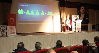 “Meyve Ağaçlarında Budama” Konferansı düzenlendi 