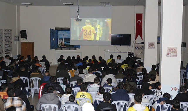 Umut Kafe'de Derbi Heyecanı Yaşandı