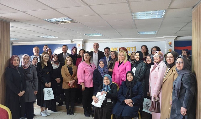 AK Parti İl Kadın Kolları 8 Mart Dünya Kadınlar Günü'nü kutladı