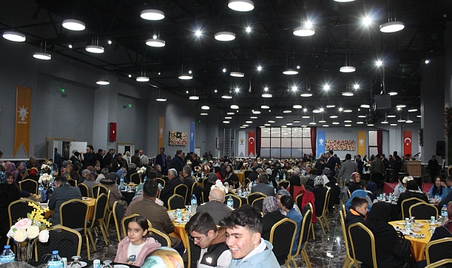 AK Parti Karaman Teşkilatı Geleneksel Vefa ve İftar Programında Buluştu
