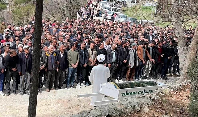 Baraja uçan aracın sürücüsü toprağa verildi