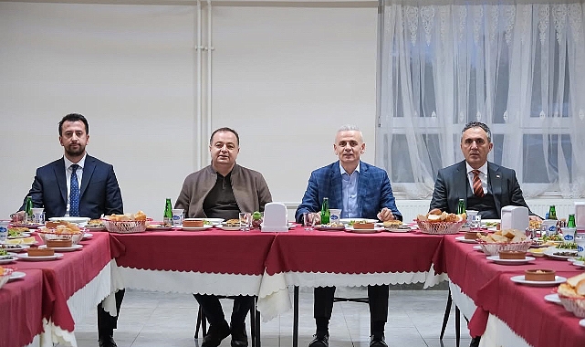 İl Genel Meclisi üyeleri iftarda buluştu