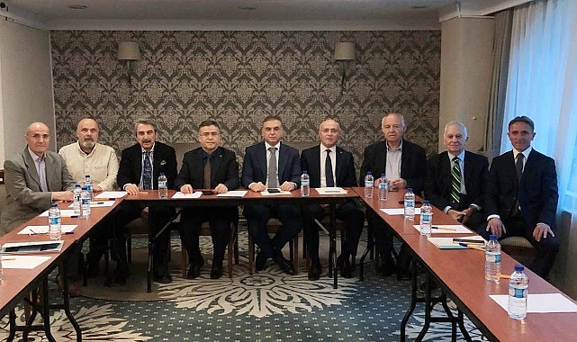 KAREV ailesi iftar yemeğinde buluştu
