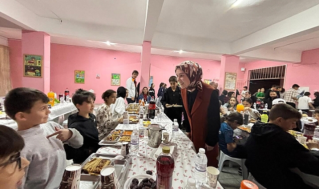 Kaymakam Çakır, öğrencilerle iftar açtı