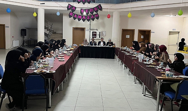 Kaymakam Erdoğan, kursiyerlerle iftar yaptı