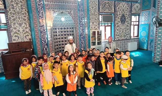 Minik Öğrencilerden Cami Ziyareti
