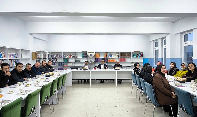 Sarıveliler'de okullarda iftar buluşmaları sürüyor