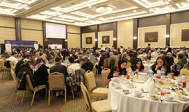 Şehit aileleri ve gaziler, iftar programında bir araya geldi