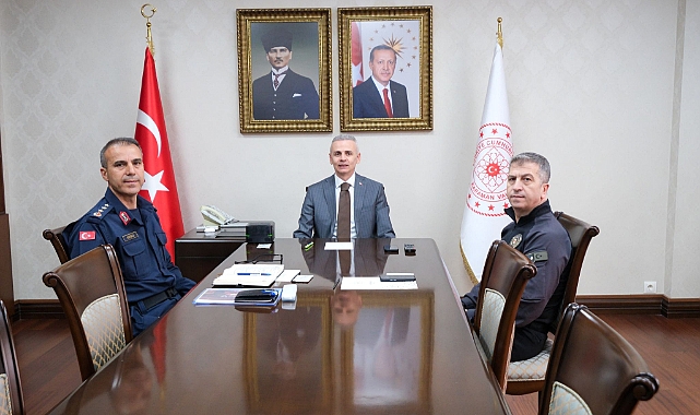 Vali Çiçekli, Ramazan Bayramı Tedbirleri konulu toplantıya katıldı