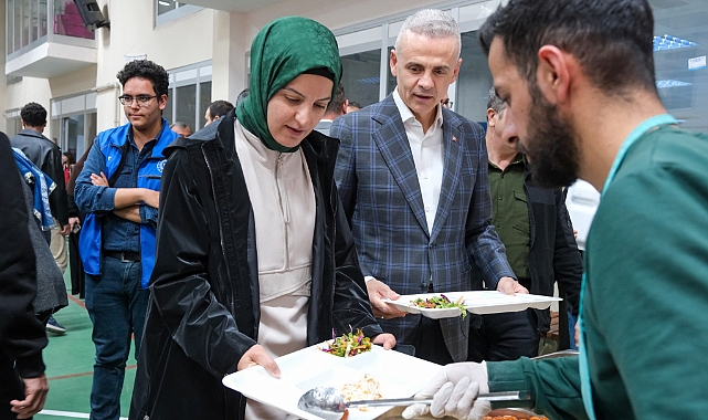 Vali Mehmet Fatih Çiçekli, “Merkezimde Ramazan” Programında Gençlerle Buluştu