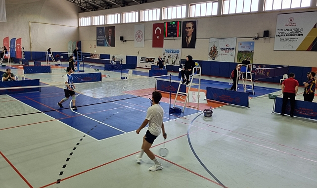 Badminton Grup Müsabakaları Karaman’da Başladı