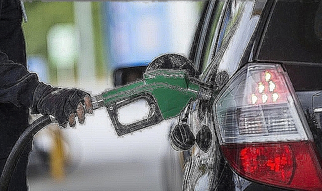 Benzine bir zam daha!
