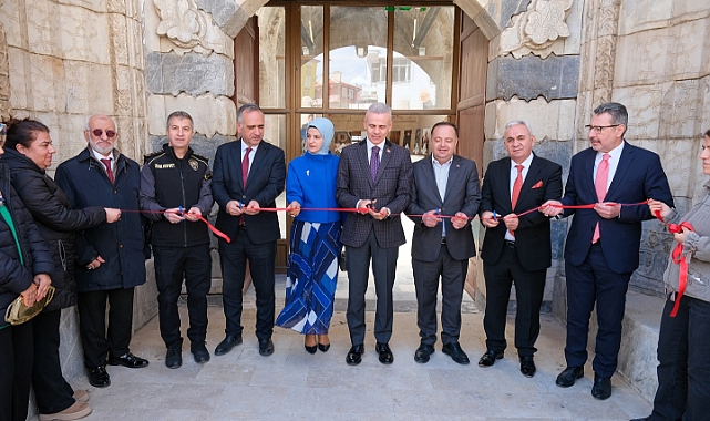 Karaman'da fotoğraf ve resim sergisi açıldı