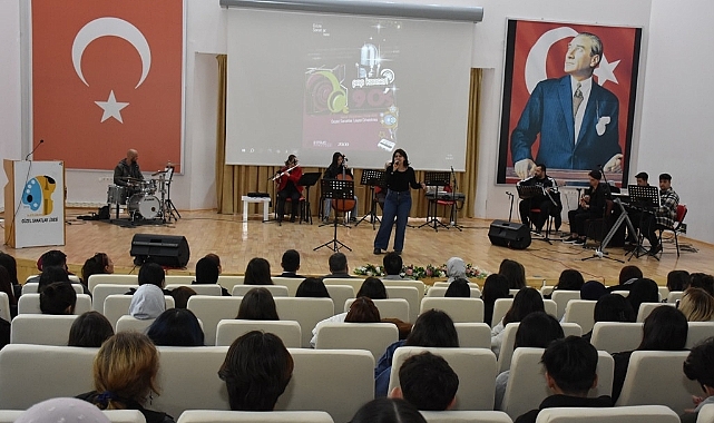 Karaman'da sanatın sesi, bu kez 90'lı yıllardan yankılandı