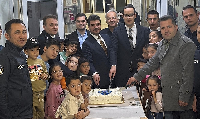 Kaymakam Avcı, Emniyet Personeli ve Aileleriyle Pasta Kesti