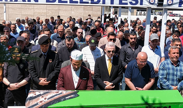 Şehit Annesi Toprağa Verildi