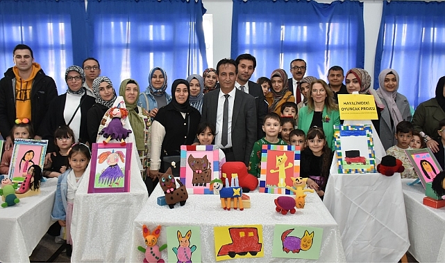 Öğrenci, Öğretmen ve Velilerin Emeği Sergiye Yansıdı