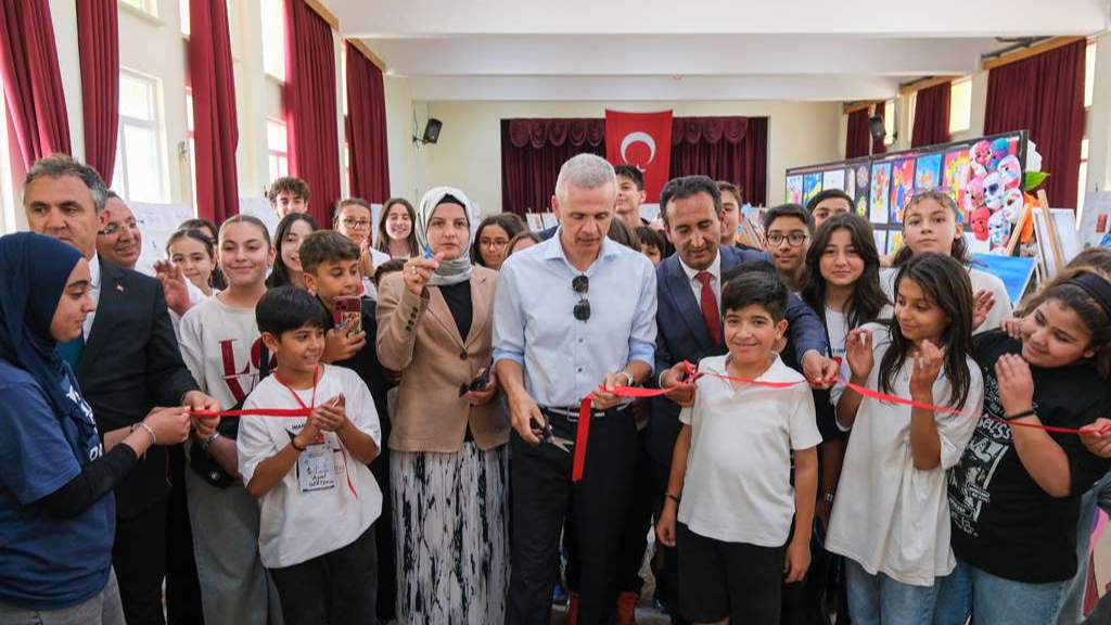 İmaret Ortaokulu’nda Bilim Fuarı Coşkusu