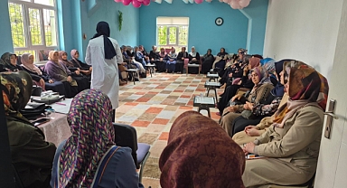 "Mum Dibini Işıtır" Projesi Kapsamında Aile İçi İletişim Semineri Düzenlendi