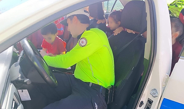 Öğrencilere trafik eğitimi verildi