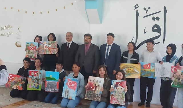 Resim yarışmasında dereceye giren öğrenciler ödüllerini aldı