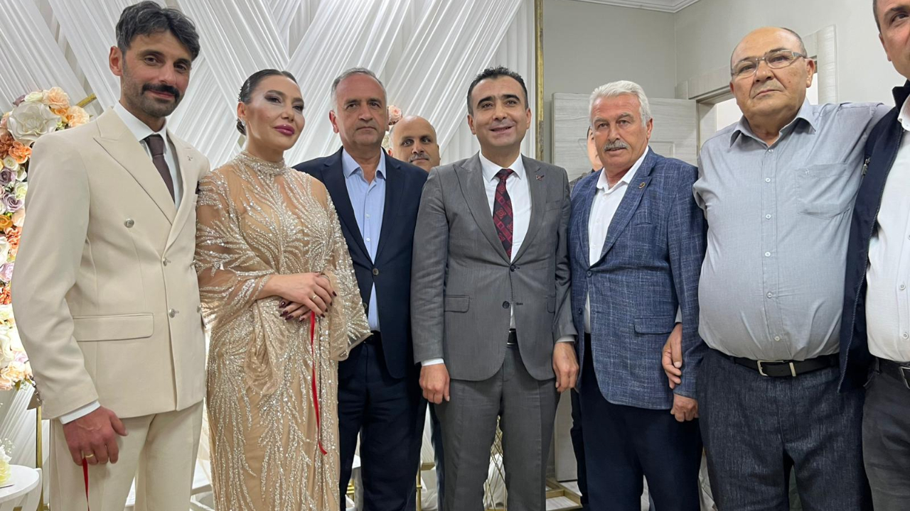 BENGİTÜRK'ün Başarılı Spikeri Eda Yerci Nişanlandı