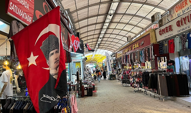 BAYRAKSIZ DI!