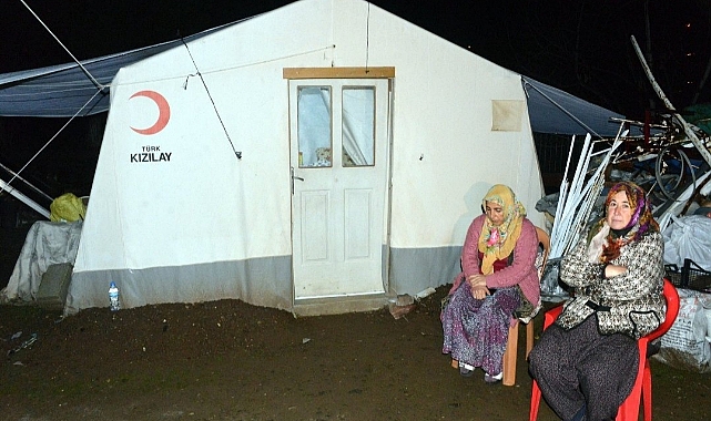 İNSAN OLAN YERLERİM AĞRIYOR