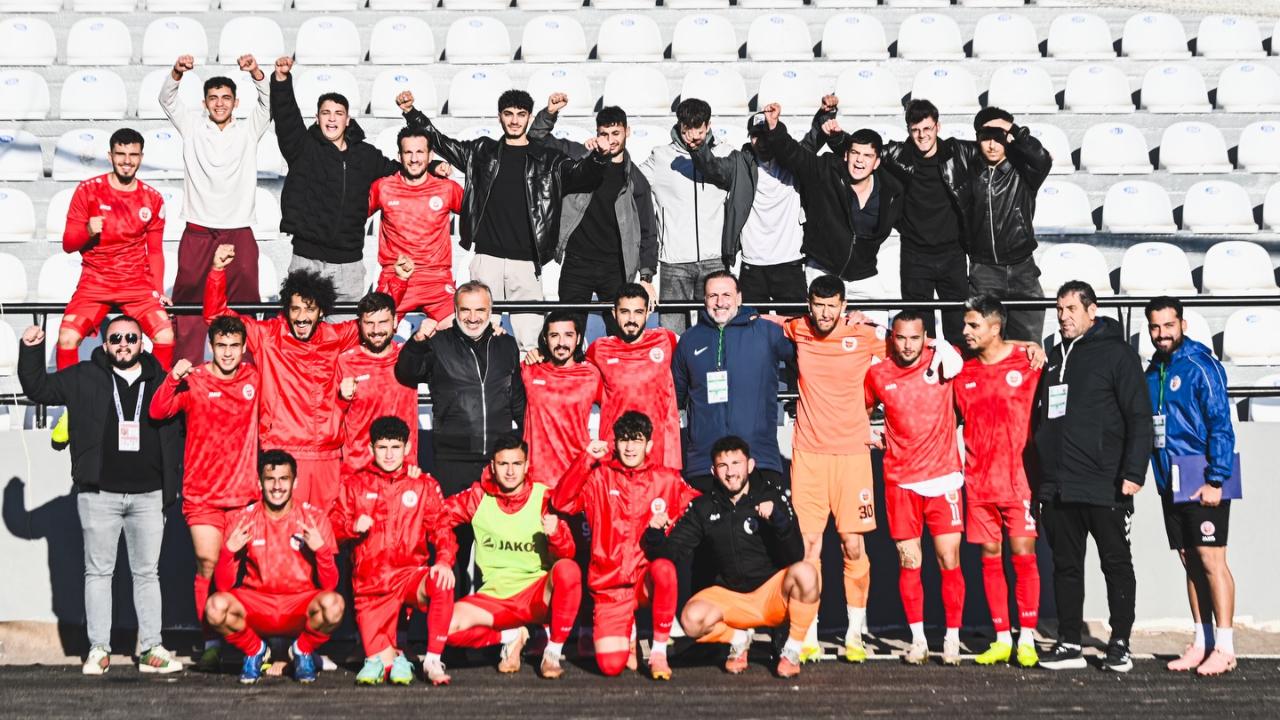 Karamanlı Öğrenciler Muğla’da Karaman FK’ya Yalnız Bırakmadı