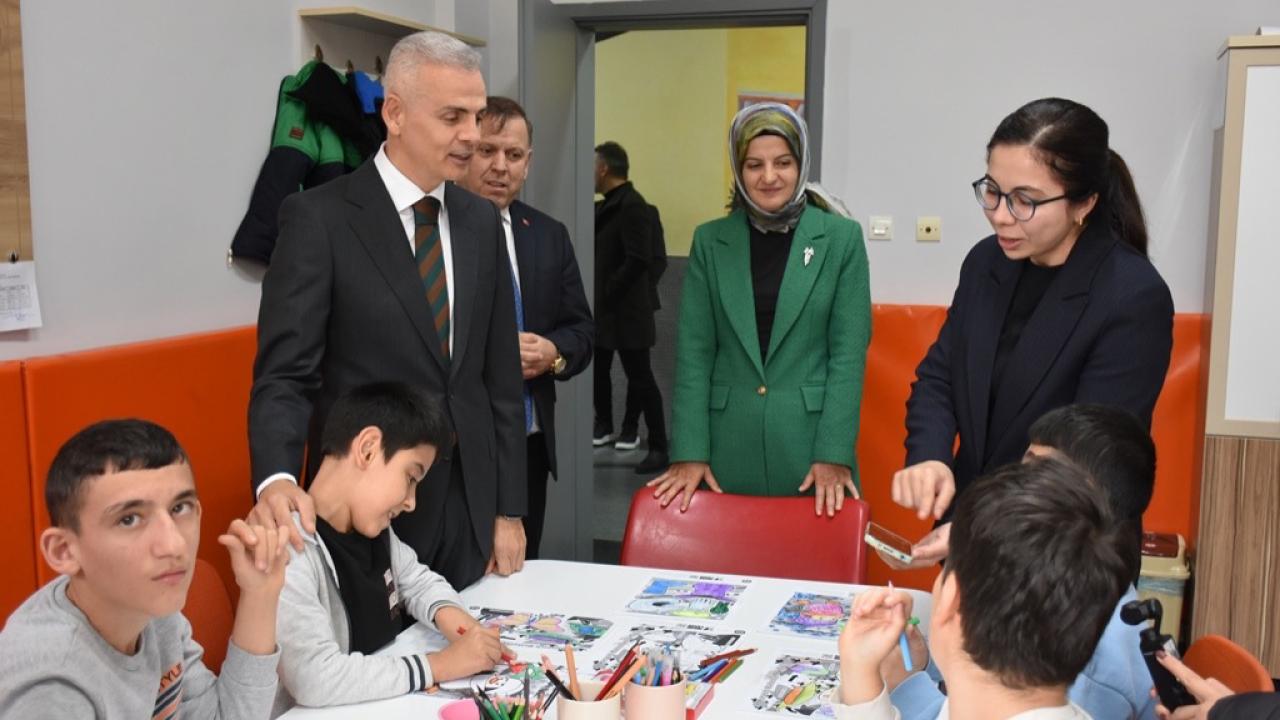 Öğrenciler Eğitimde, Veliler Üretimde! Karaman’da Örnek Proje