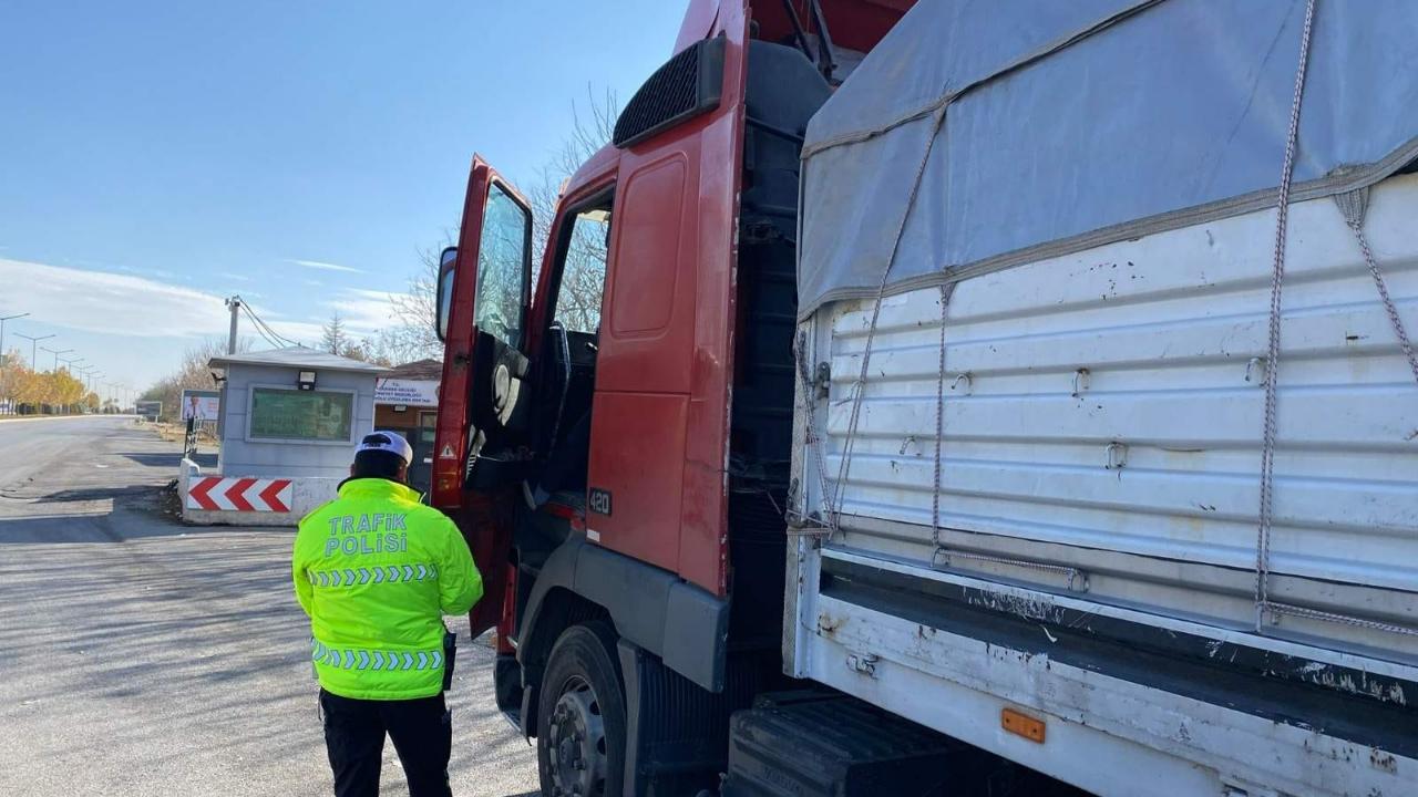 Polis 3 bin 614 şahsa GBT Sorgusu Yapıldı. 14 Kişi Tutuklandı