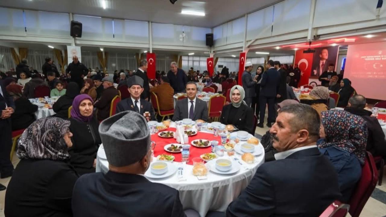 Vali Çiçek​​​​​​​, Şehit Yakınları ve Gazilerle Aynı Sofrada Buluştu
