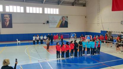 Karaman’da YURTLİG Badminton Bölge Müsabakaları Başladı