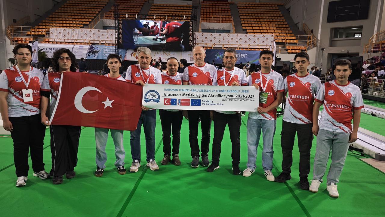 Temizel-Ünlü Mesleki ve Teknik Anadolu Lisesi Uluslararası Robotik Olimpiyatlarından Dereceyle Döndü