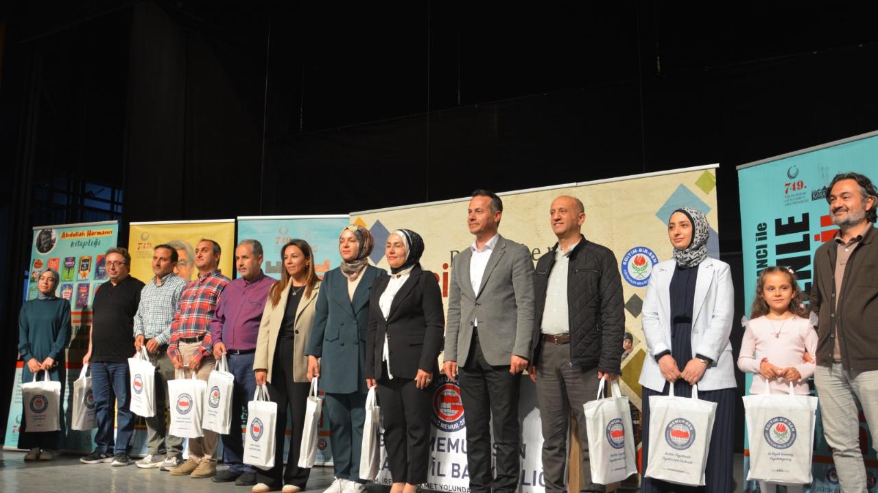 “Bir Bilenle Bilge Nesil Kitap Okuma ve Deneme Yazma Yarışması”nın Ödül Töreni Yapıldı