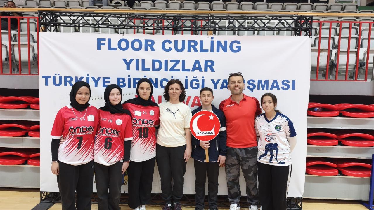 Cahit Zarifoğlu İHO’dan Floor Curling’de Türkiye İkinciliği