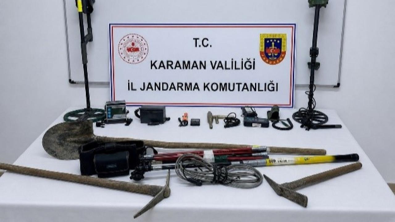 Karaman’da Jandarmadan Geniş Kapsamlı Operasyon: 72 Gözaltı, 12 Tutuklama