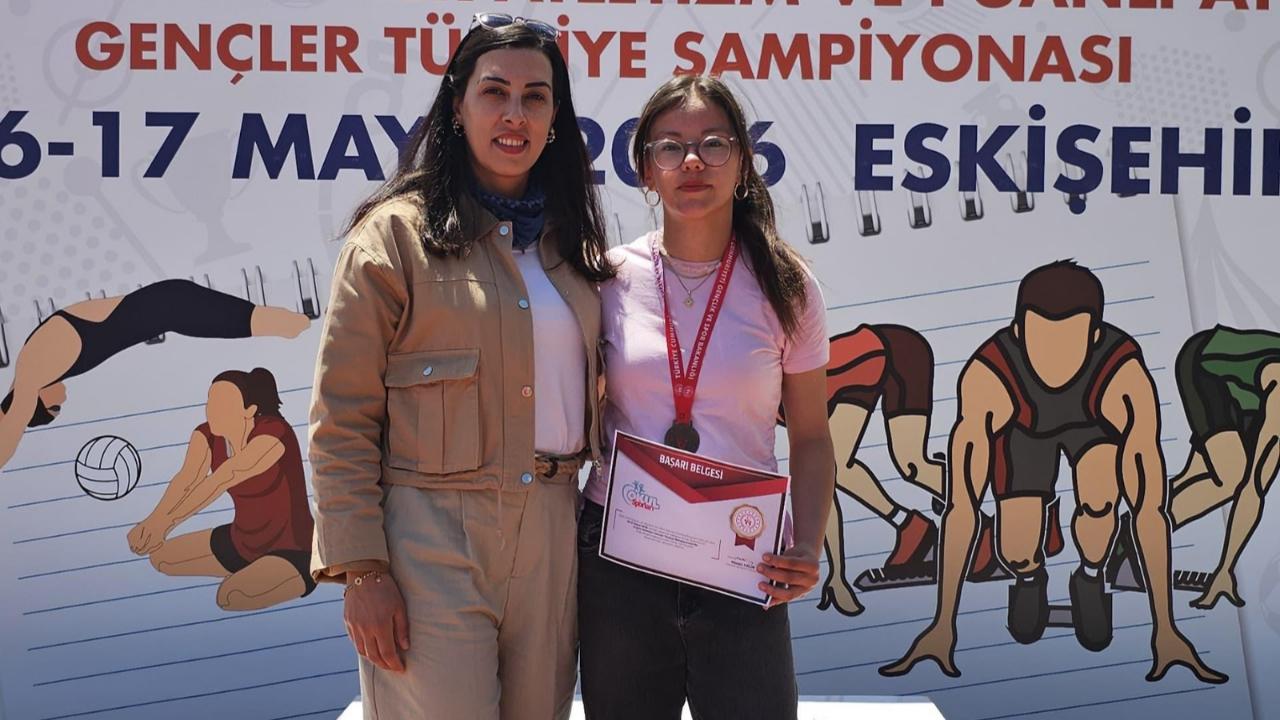 Okul Sporları Türkiye Birinciliği’nde Karaman’a Çifte Derece