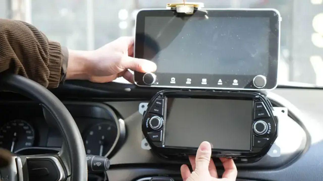 Araçta telefon tutucu ve multimedya ekran cezası değişti