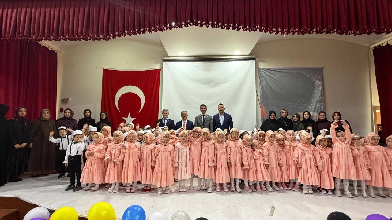 Erkam 4-6 Yaş Kur’an Kursu Öğrencilerinden Yıl Sonu Coşkusu