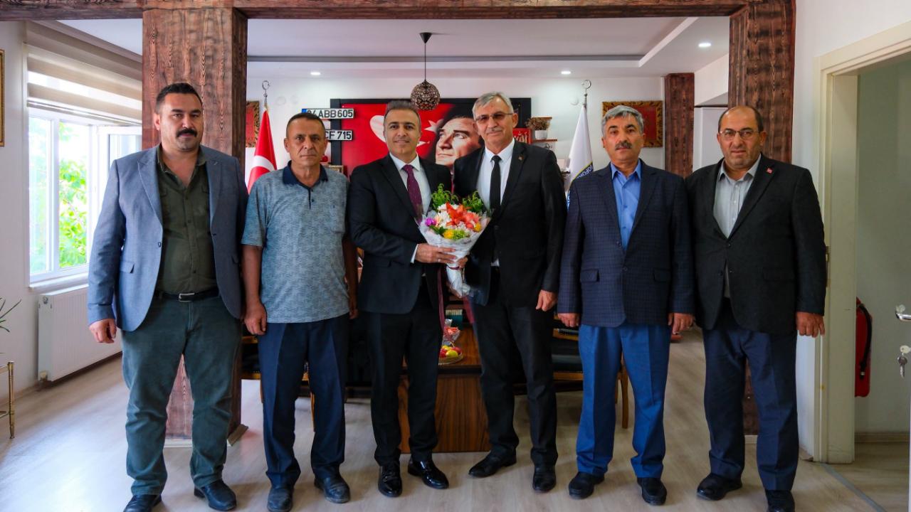 Vali Çiçek’ten Şoförler ve Otomobilciler Esnaf Odası’na Ziyaret