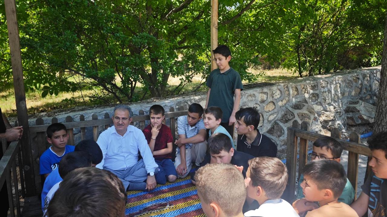 Hafızlık Öğrencilerine Moral Pikniği Düzenlendi