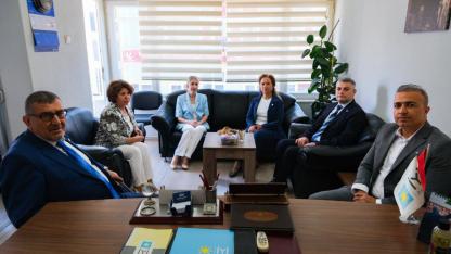 Karaman Valisi Çiçek'ten Siyasi Partilere İade-i Ziyaret