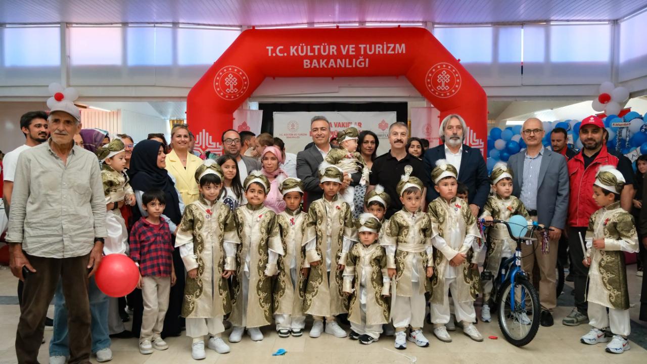 Karaman'da Vakıf Geleneği Sünnet Şöleniyle Yaşatıldı