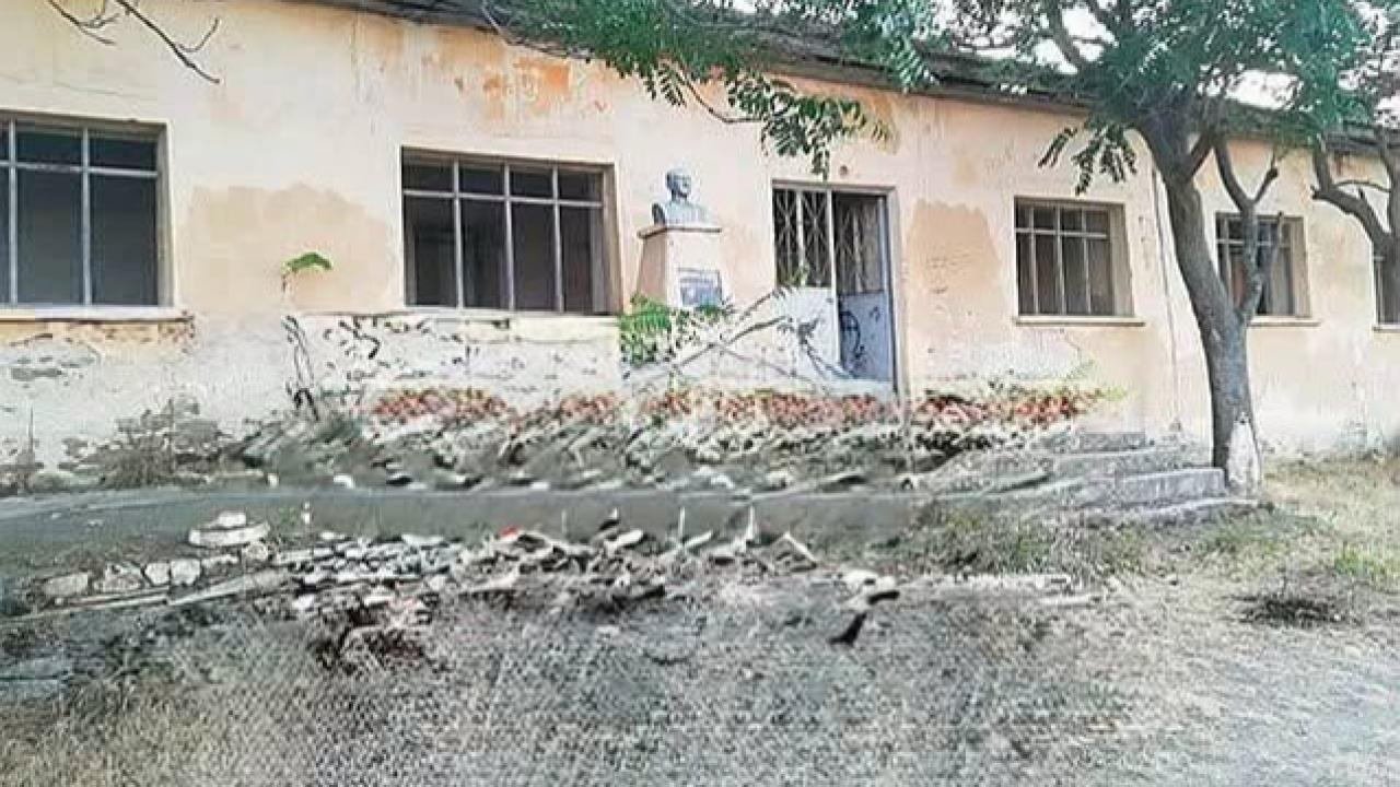 Köyler Boşaldı, Okullar Kapandı